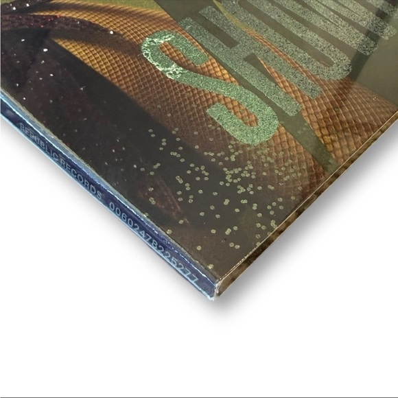 Taylor Swift The Life of a Showgirl Shiny Bug Wintergreen Onyx Marble LP LIMITED - Picture 6 of 9